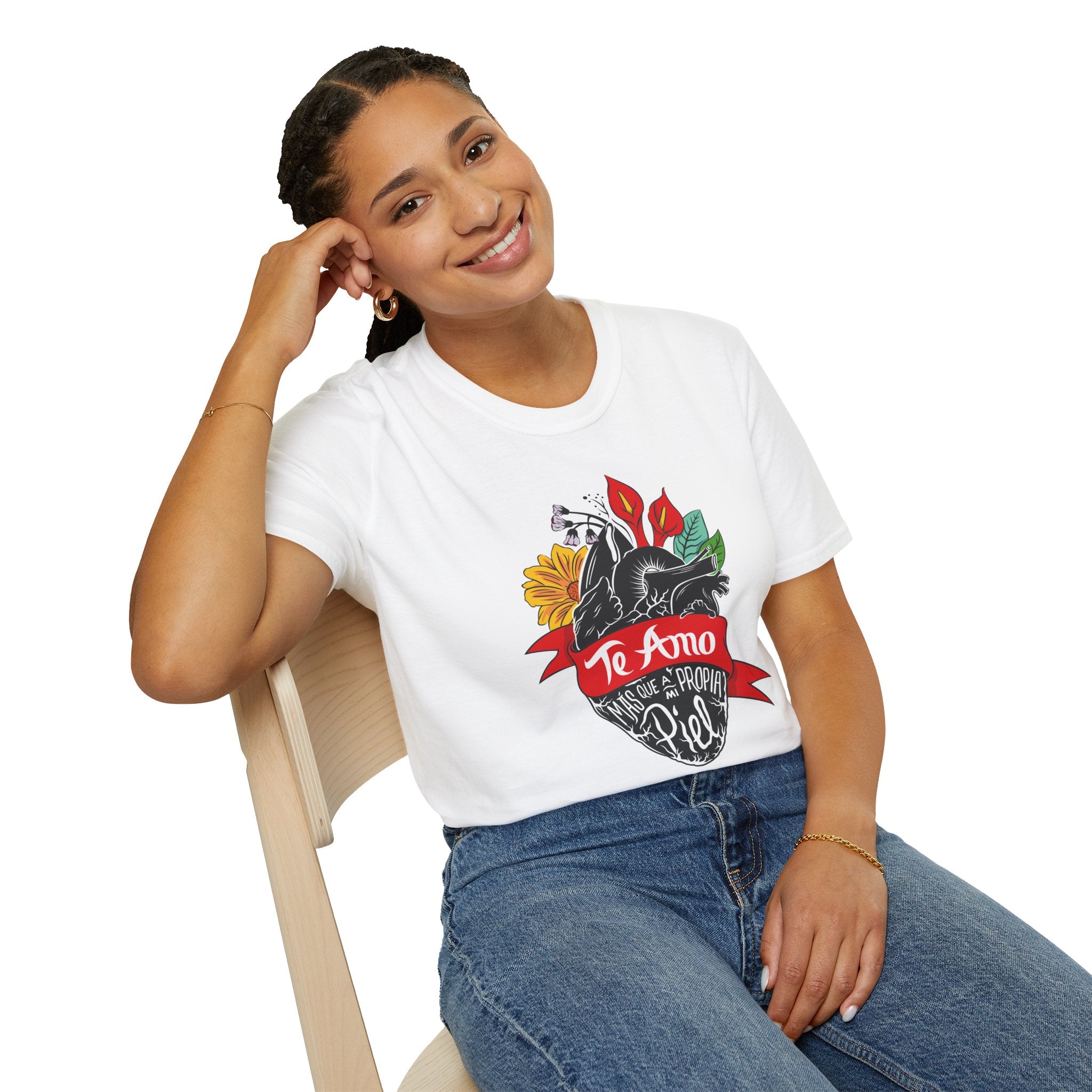 Frida Kahlo - "Te Amo Más Que Mi Propia Piel" - Inspired Anatomical Heart T-Shirt