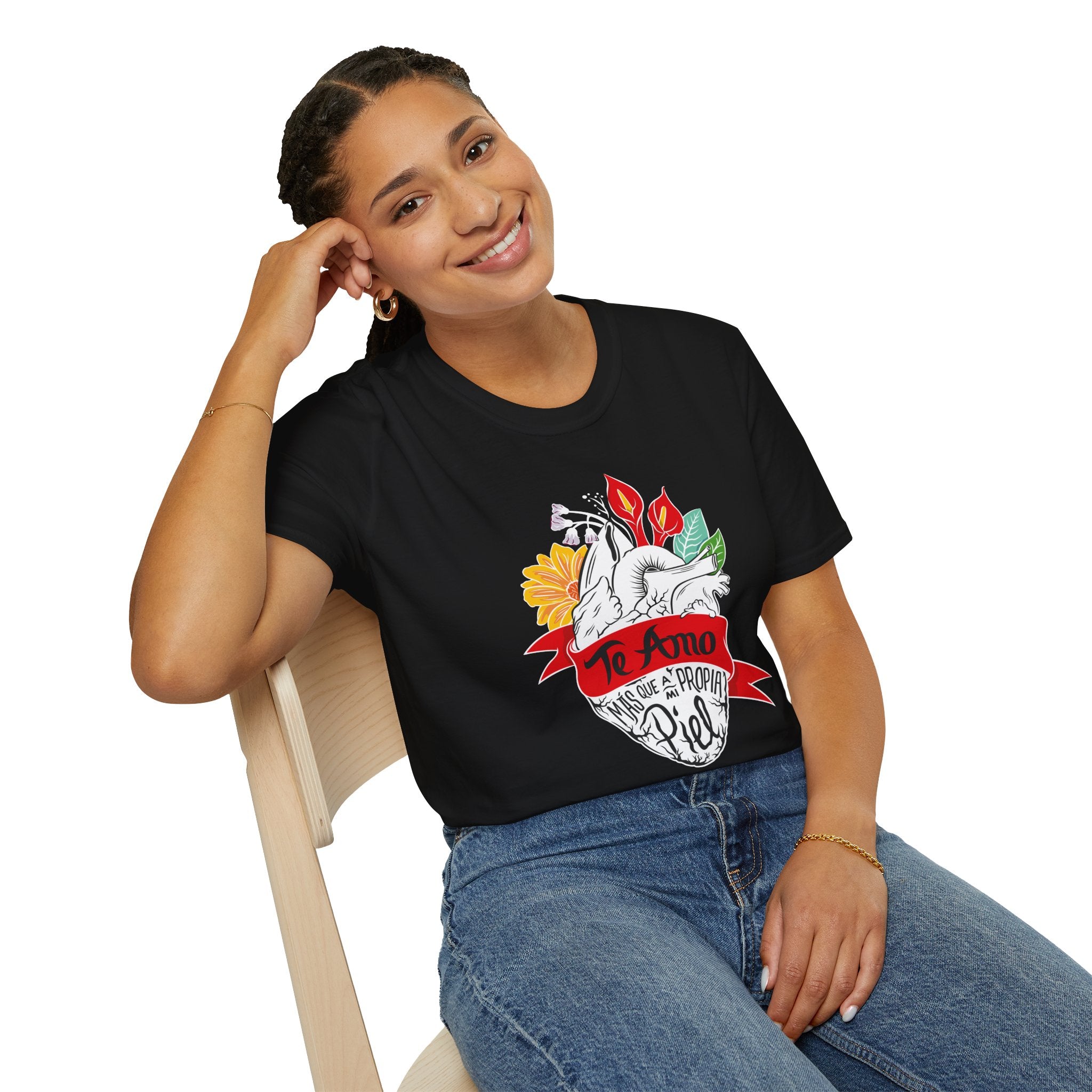 Frida Kahlo - "Te Amo Más Que Mi Propia Piel" - Inspired Anatomical Heart T-Shirt